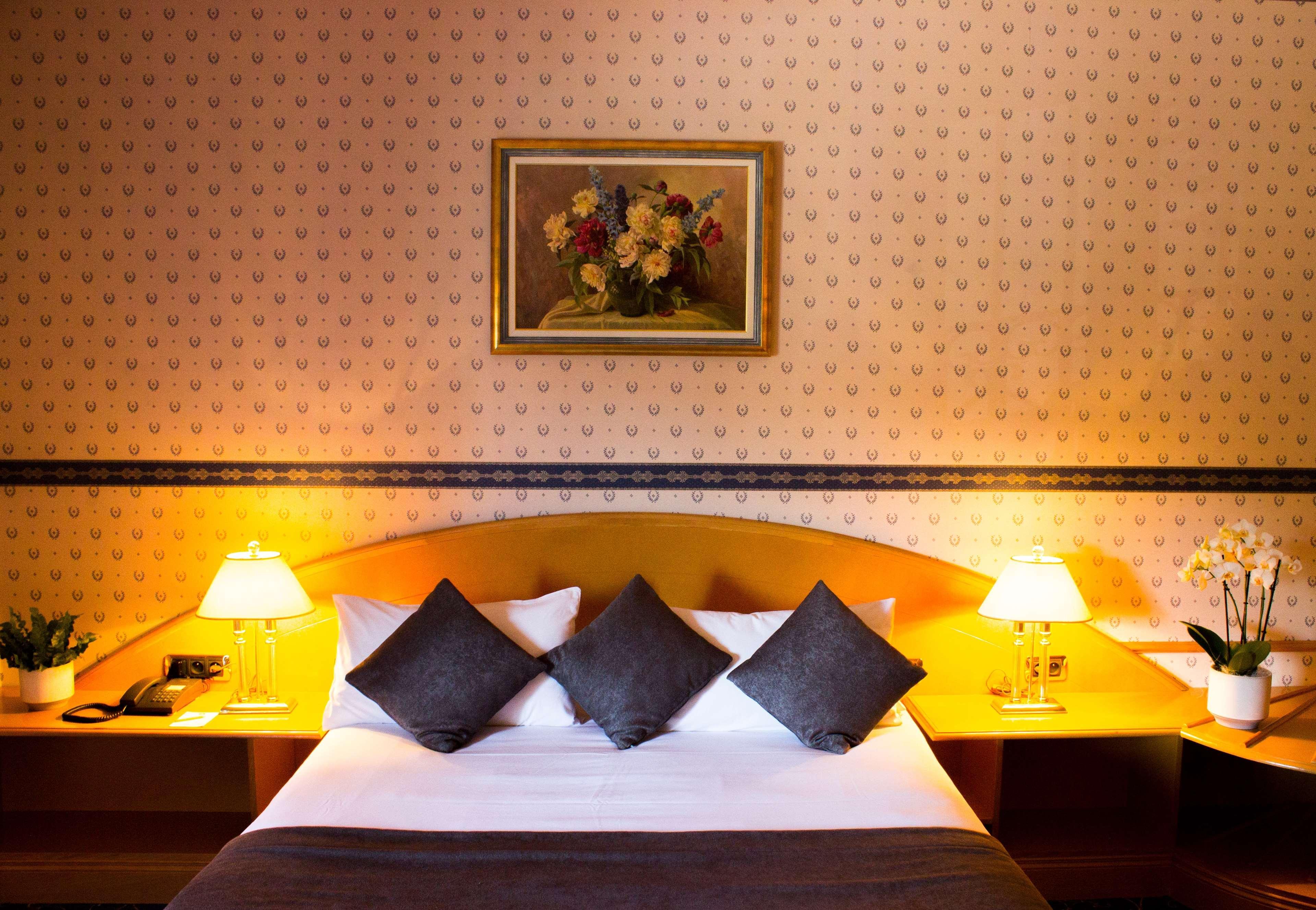 Best Western Beausejour ลูร์ด ภายนอก รูปภาพ